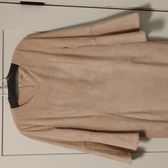 Calvin Klein Pale Pink Bell Sleeve Knee-Length Sheath Column Dress - Picture 4 of 6